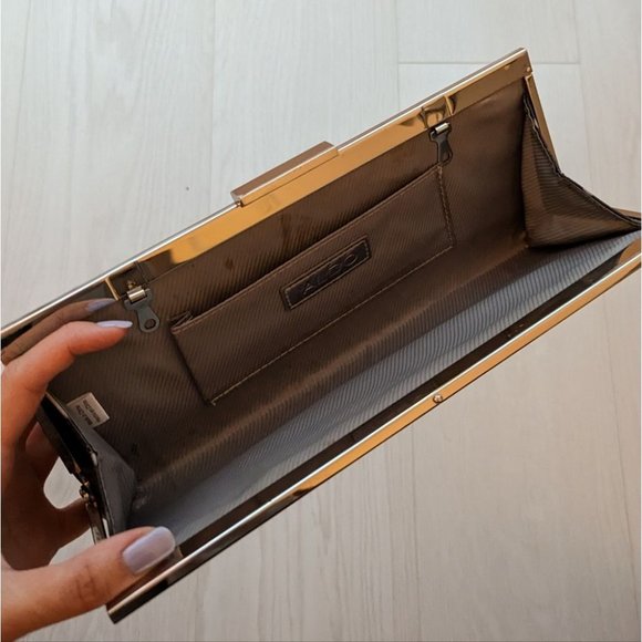 Aldo Clutch with Silver Hardware - Picture 4 of 4